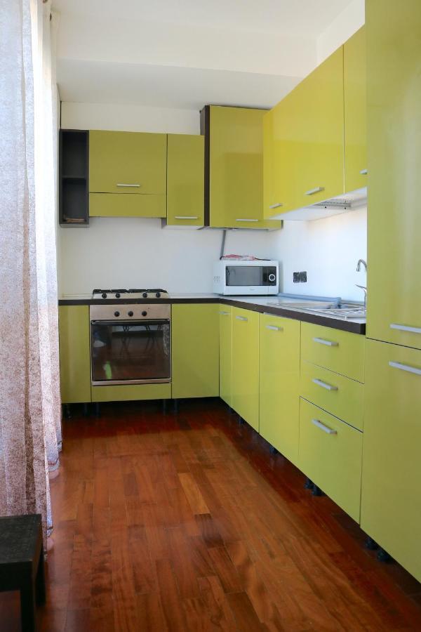 Ferienwohnung Happy Flat With Terrace Mailand Exterior foto